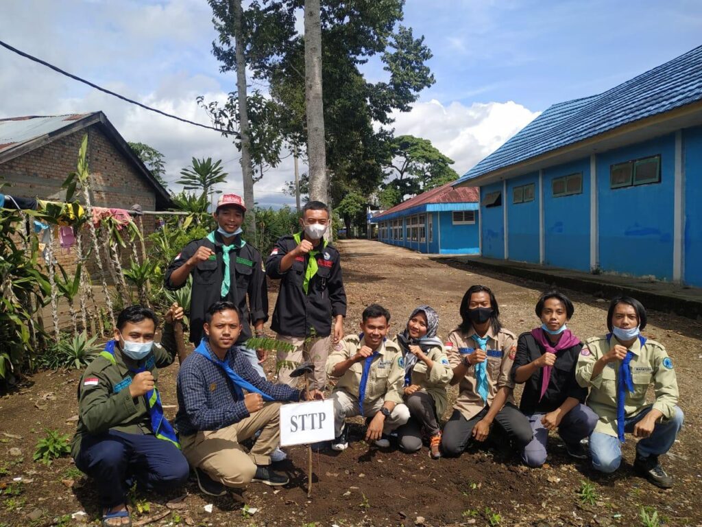 Pengenalan Cocomesh pada Kegiatan Sekolah Alam