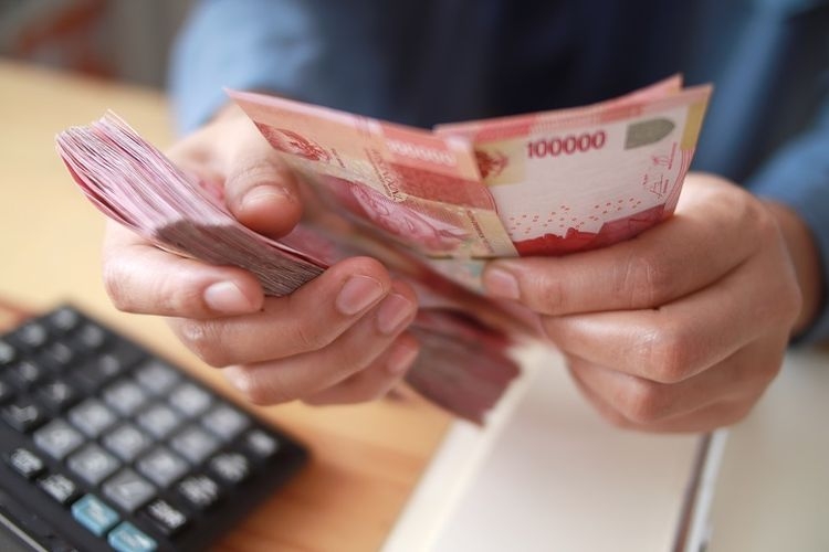 Cara mengumpulkan modal usaha dengan menabung dan mencari penghasilan tambahan