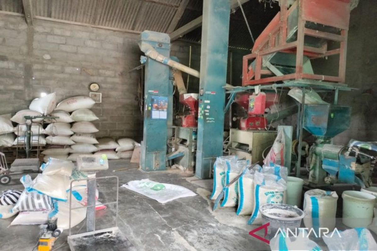 perbeedan penggilingan padi keliling dan penggilingan menetap