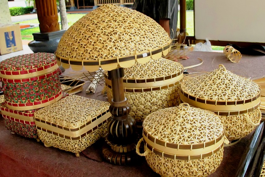 Cara Mudah Mengolah Bambu Mentah Memiliki Nilai Jual Tinggi