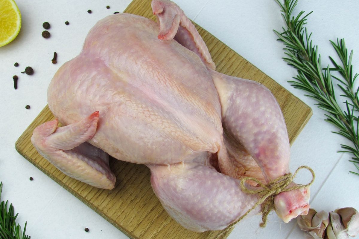Cara Membersihkan Karkas Ayam dengan Benar agar Tetap Higienis