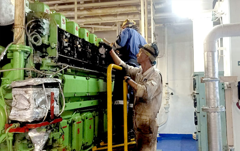 Kenapa Kapal Menggunakan Mesin Diesel?